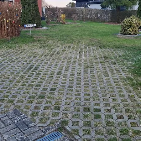 Dachgeschosswohnung - Erholung Mit Waldblick Апартаменты Mustin (Schleswig-Holstein)